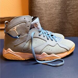 Air Jordan 7 Retro Pantone